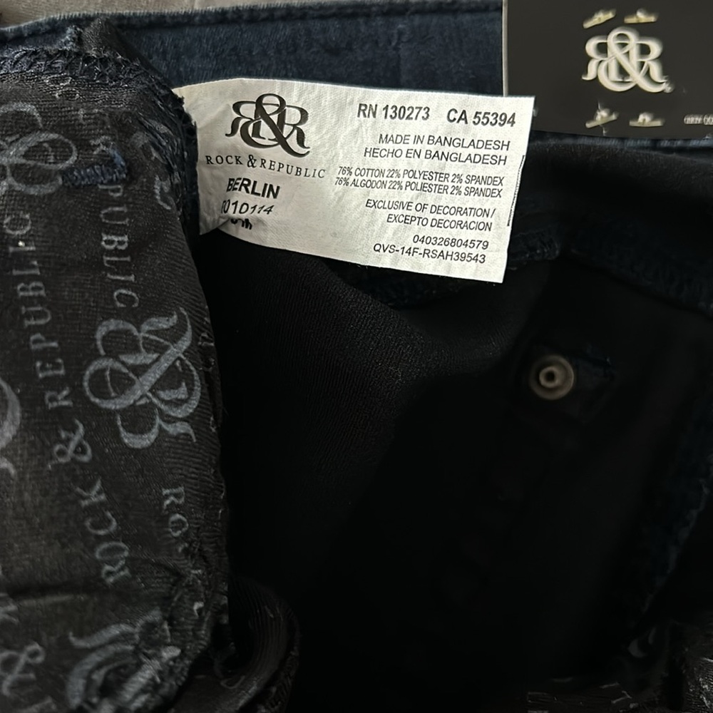 Rock & Republic Skinny Berlin Jeans in dark wash with studding detail Sz 8M NWT - Picture 10 of 12
